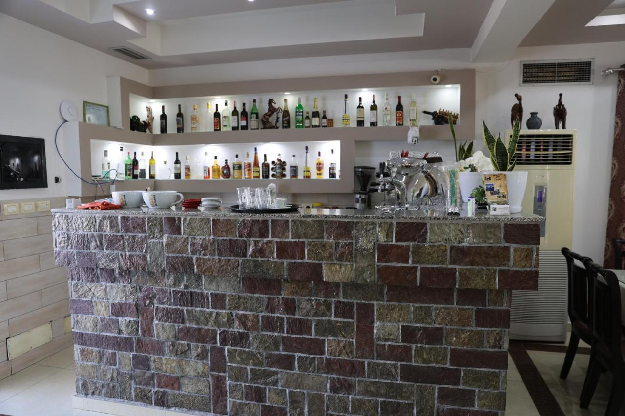 Hotel Kalaja Boks ภายนอก รูปภาพ