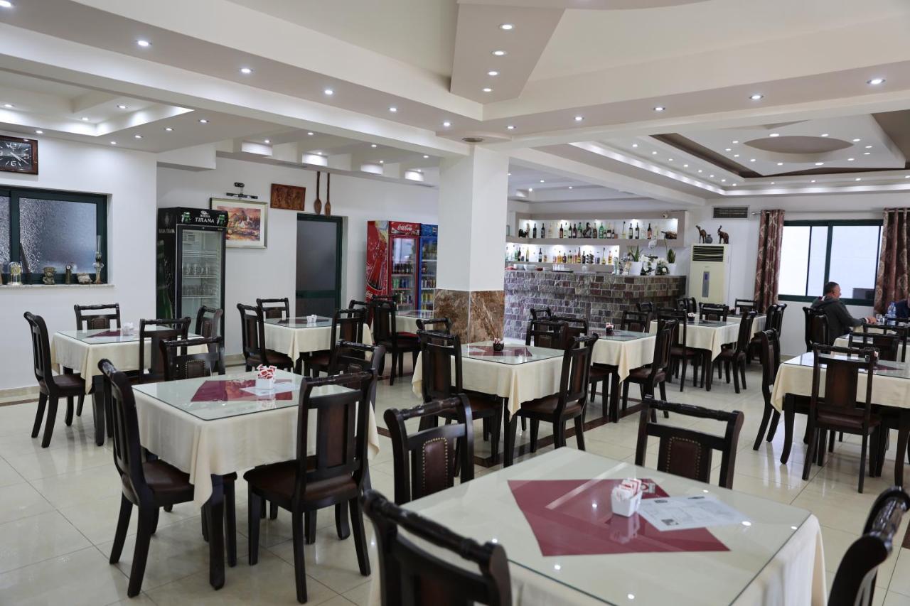Hotel Kalaja Boks ภายนอก รูปภาพ