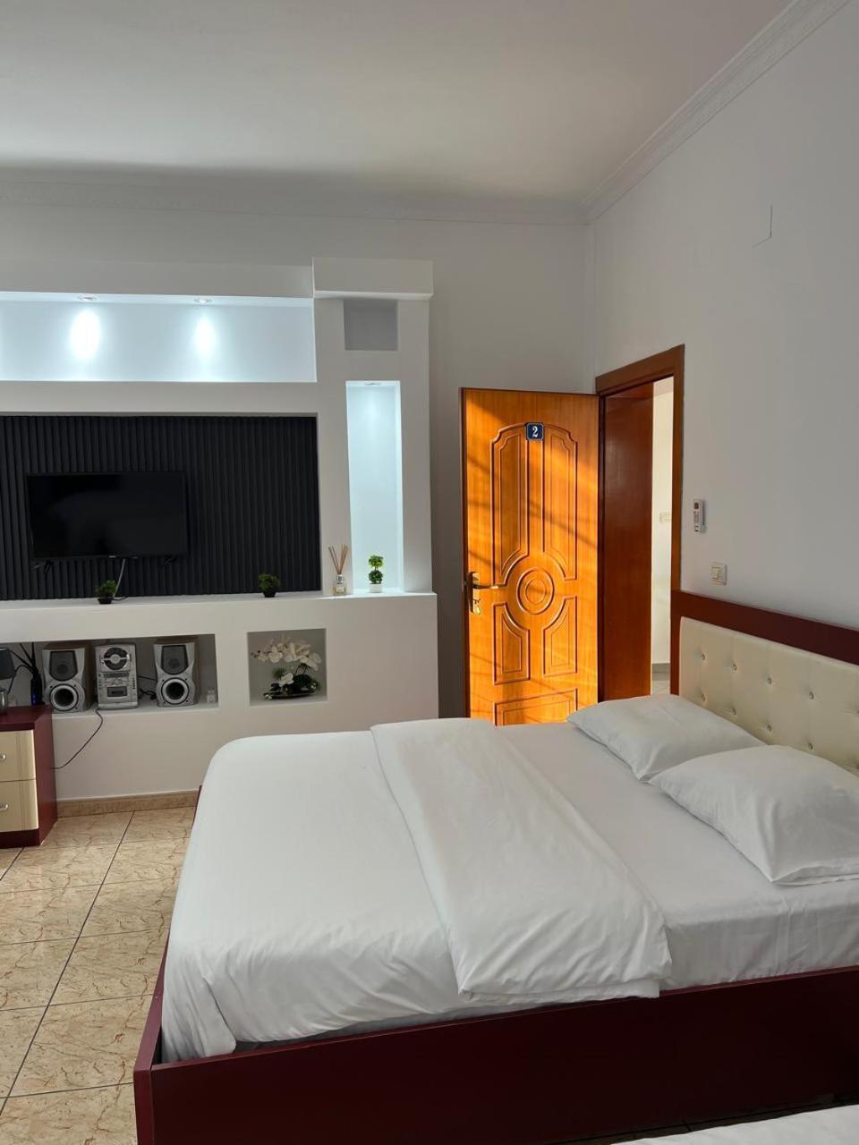 Hotel Kalaja Boks ภายนอก รูปภาพ